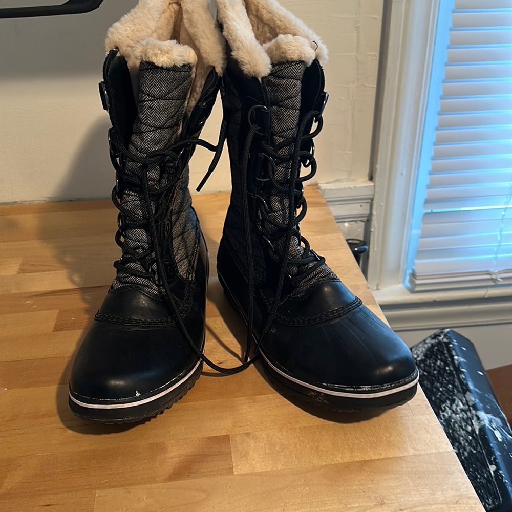 Winter boots